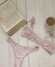 Cute floral coquette lingerie two piece old money style aesthetic reading coffee lifestyle inspo rich lifestyle aesthetic vision board 2024 rich wealthy old money lace lingerie Lifestyle Aesthetic Vision Board, Poses Reference Model, Old Money Style Aesthetic, Rich Lifestyle Aesthetic, Aesthetic Photo Shoot, Photo Shoot Poses, Aesthetic Vision Board, Reading Coffee, Coffee Lifestyle