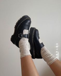 Dr Martens Addina Flower, Doc Martens Mary Janes Outfit, Doc Martens Mary Janes, Dr Martens Mary Janes, Doc Martens Outfit, Buckle Outfits