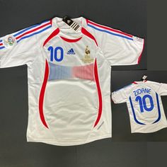 a soccer jersey with the number 10 on it