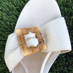 New, In Original Bag Branded Bag, Nwot Cream Leather "Allie" 70mm Sandal From Chloe Gosselin Featuring An Open Toe , Toe Strap, Detailed Buckle, Slingback Ankle Strap, Branded Insole, Mid-Heel And Leather Sole. Made In Italy Bag Has Minor Shelf Ware From Storage Black Gladiator Heels, Birkenstock Madrid Big Buckle, White Slides Sandals, White Crocs, Gladiator Sandals Heels, Boho Sandals, Gladiator Heels, Sandals Outfit, Strap Sandals Women