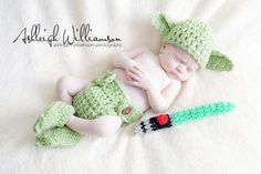 Crochet Newborn Yoda Set For Photography Prop Baby Yoda Hat, Star Wars Hat, Newborn Crochet Photo Props, Baby Souvenir, Crochet Baby Cocoon, Crochet Baby Beanie, Baby First Halloween, Baby Crochet Patterns Free, Baby Cocoon