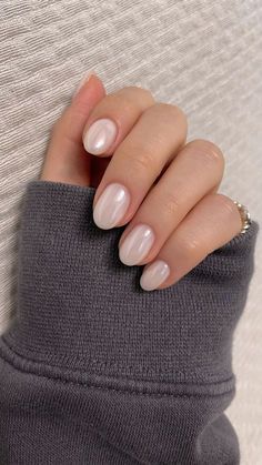 Casual Nails, Pearl Nails, Round Nails