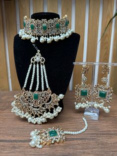 Stunning full jewellery set in green and champagne  - earrings and Tikka set, perfect for any occasion Champagne Earrings, Jewellery Set, Jewellery Sets, Copper Jewelry, Bridal Sets, Necklace Earrings, Jewelry Set, Jewelry Sets, Choker