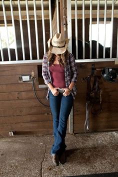 Country Summer Cowgirl Outfits, Cowgirl Couture, Cute Cowgirl Outfits, Just A Small Town Girl, Cowgirl Outfit, Country Girls Outfits, Country Women, Country Fashion, Western Outfits Women