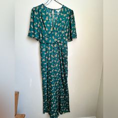 Francesca‘s Daisy Jumpsuit Size Medium Nwt Green With Yellow And White Daisy Elastic Waist Summer Green Daisy Print Top, Daisy Jumpsuit, Elastic Waist, Pant Jumpsuit, Elastic, Jumpsuit Romper, Daisy, Jumpsuit, Pants For Women