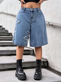 Plus Size Loose Denim Bermuda Shorts With Star Pattern, Blue Blue    Denim Plain Wide Leg Non-Stretch  Women Plus Clothing, size features are:Bust: ,Length: ,Sleeve Length: Long Baggy Shorts, Fish Shorts, Wide Shorts, Baggy Jean Shorts, Plus Size Denim Shorts, Oversized Shorts, Long Jean Shorts, Casual Denim Shorts, Cropped Denim Pants