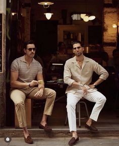 Italy Mens Fashion, Mens Parisian Style, Old Money Beach Outfit, Florence Photoshoot, Parisian Men, Italian Style Dress, Tropical Shoes, Mens Formal Outfits, Business Casuals