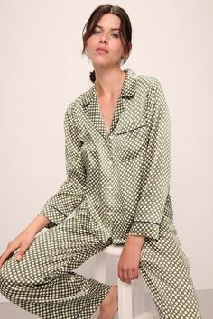 Inez Washable Silk Printed Long PJ Set – Eberjey Washing Clothes By Hand, Cats Pajamas, Eberjey Pajamas, Womens Pjs, Pj Party, Clothes Fall, Night Dresses, Short Pj Set, Silk Accessories