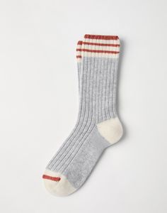 Cashmere rib knit socks Refined cashmere rib knit characterizes these new socks, for completing winter outfits with a sophisticated touch. Contrast stripes along the top edge add a small touch of color. Knitted Top Outfit, Ribbed Socks, Cashmere Yarn, Mens Uggs, Platform Slippers, Eyewear Womens, Boutique Online, Mens Fragrance, Comfortable Dress