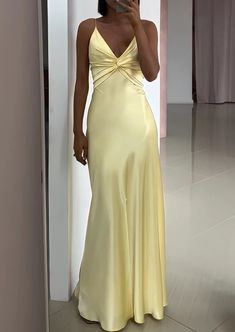 Dress Rental NZ - Dress Hire NZ Classy Formal Dress, Yellow Prom Dress, Yellow Prom Dresses, Prom Dress Inspo, Dress Hire