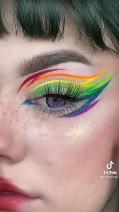 s://vm.tiktok.com/ZMdM5FRMw/ Pride Face Paint Simple, Pride Makeup Eyeliner, Cute Pride Makeup, Pride Nails 2023, Neon Makeup Ideas Eye, Pride Month Makeup Looks, Pride Face Paint Ideas, Pride Make Up, Rainbow Makeup Looks Pride