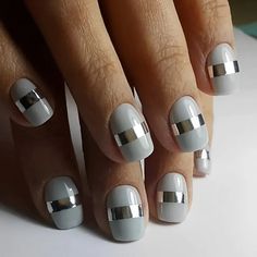 Metallic Manicure Ideas to Make Your Nails Sparkle | ND Nails Supply Metallic Nail Ideas, Metallic Nail Designs, Metallic Nail, Nails Sparkle, Squoval Nails, Edgy Nails, Chrome Powder, Metallic Nails