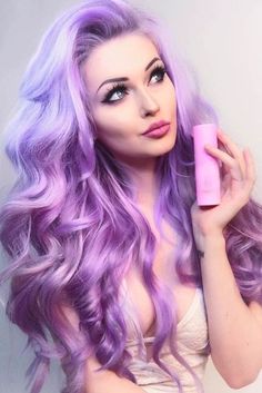 Dyed Hair Purple, Costume Noir, Hair Color Pastel, Lavender Hair, Hair Dye Ideas, Hair Color Purple, Dye Colors, Trendy Hair Color, Short Hair Color