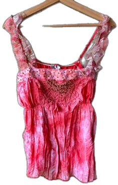 Peach Salmon, Medium Well, Feminine Top, Oh Yes, Delicate Flowers, Festival Looks, Salmon Color, Tank Top Camisole, Color Effect