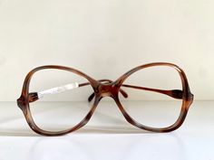 70s Glasses Sunglasses, Big 70s Glasses, Sunglasses 70s Vintage, Stud Aesthetic, Vintage Brown Glass Sunglasses, 1970s Glasses Eyewear, Nice Glasses