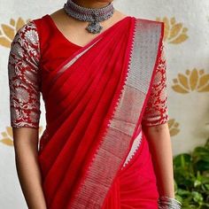 Blouse Design Front And Back, Sari Blouse Design, Blouse Design Ideas, Plain Lehenga, Brocade Blouse Designs, Latest Blouse Designs