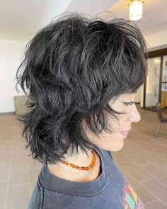 Hair Salon Styles, Shag Hair, Modern Shag Haircut, Medium Shag, Short Shaggy Haircuts, Modern Shag, Medium Shag Haircuts, Textured Haircut, Short Shag Haircuts