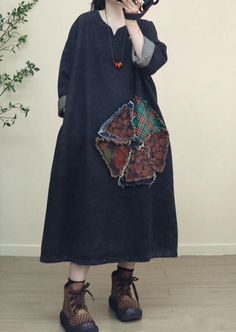 "【Fabric】 Denim cotton 【Color】 black 【Size】 Shoulder width 67cm/ 26\" Sleeve length 42cm/ 16\" Bust 150cm/ 58\"  Length 115cm/ 44\" Washing & Care instructions: -Hand wash or gently machine washable do not tumble dry -Gentle wash cycle (40oC) -If you feel like ironing (although should not be necessary) , do it with steam or while the dress is still slightly wet -Do not bleach If you like this dress, perhaps you will also like other dresses from our collection. Be sure to check our shop out befor Gray Long Sleeve Patchwork Dress, Casual Gray Patchwork Dress, Black Cotton Midi Dress With Pockets, Vintage Cotton Midi Dress For Fall, Gray Fall Dress With Pockets, Cotton Dresses With Patch Pockets, Spring Cotton Dresses With Patch Pockets, Gray Bohemian Dress For Fall, Gray Bohemian Dresses For Fall