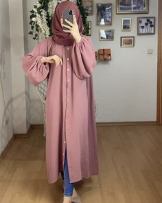 Moslem Fashion Dress Simple, Naqaab Design, Outfit Ideas For Muslim Women, Short Abaya, Borka Design, Shalwar Design, Outfit Ideas 2024, Moslem Fashion