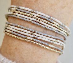 Ombre Beaded Bracelet, Wire Jewelry Patterns, Stone Bead Jewelry, Beaded Jewelry Bracelets, Beading Jewelery, Diy Bracelets Easy, Diy Bracelet Designs