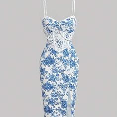 Nwt!! Xs Shein Mod Floral Print Lace Panel Split Hem Cami Dress Elegant Blue Fitted Midi Dress With Lace Trim, Dr Dresses, Plus-koon Muoti, Flare Dress Casual, Floral Cami, Shein Dress, Blue And White Dress, Split Dress, Cute Summer Dresses