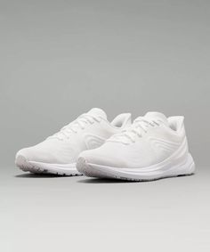 Women, running shoes, clean look, basic white Best Work Shoes, Best White Sneakers, Womens Workout Shoes, Running Shoes Design, Back To School Shoes, Lemon Sorbet, Lululemon Running, Chic Sneakers, Neutral Running Shoes