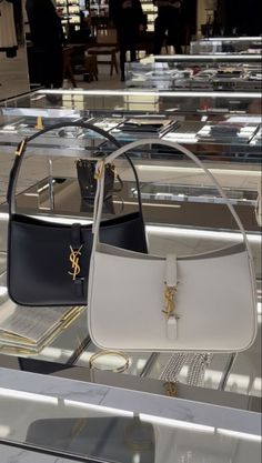 Ysl Blanc Vintage Bag, White Ysl Purse, Ysl Hobo Bag White, Classy Bags Aesthetic, White Shoulder Bag Outfit Aesthetic, Old Money Bags Aesthetic, Ysl Bag Hobo, Hailey Bieber Ysl Bag, Ysl Aesthetic Bag