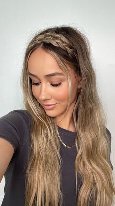 Headbands That WOW: Creative Braided Styles for Every Occasion Hair Braid Band, Hairband Hairstyle, Plaits Hairstyles, Braids With Curls, Effortless Hairstyles, Braided Hairstyles For Wedding, Food Facts