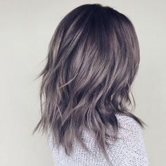 This isn't your granny's gray. Balayage Grey, Silver Balayage, Brown Hair Color Shades, Gray Balayage, Blonde Ombre Balayage, Ash Brown Hair Color, Ash Brown Hair, Hair Silver