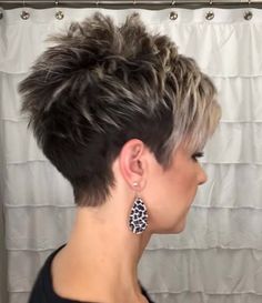 Short Hair 40, Short Hairstyles For Older Women, Hairstyles For Older Women, Short Spiky Hairstyles, Short Haircut Styles, Spiked Hair, Pixie Haircut For Thick Hair