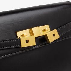 デート, パーティー, 仕事 ショッピング  ブラックブラック 本革 スクエアハンドバッグ サッチェルバッグ Office Pouch Box Bag With Gold-tone Hardware, Gold Crossbody Baguette Bag For Formal Events, Gold Crossbody Baguette Bag For Formal Occasions, Office Baguette Clutch Bag, Formal Clutch With Mobile Phone Bag, Formal Clutch With Mobile Phone Bag And Shoulder Strap, Formal Clutch With Mobile Phone Bag As Shoulder Bag, Party Shoulder Baguette Bag With Gold-tone Hardware, Formal Top Handle Satchel With Mobile Phone Bag