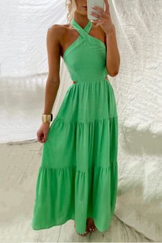 Experience ultimate vacation style with our Halter-neck Open Back Tiered Maxi Dress. The flowing tiers and delicate halter-neck add a touch of elegance while the open back keeps you cool and stylish. Perfect for any tropical paradise, this dress will make you feel confident and stunning!Material:Cotton+PolyesterSIZEUS/CANBUSTWAISTHIPSS2-433"-34"26"-27"36"-37"M6-835"-36"28"-29"38"-39"L10-1237"-39"30"-32"40"-42"XL12-1440"-42"33"-35"43"-45" Tiered Maxi Dress For Summer Vacation, Summer Tiered Beach Dress, Elegant Halter Neck Sundress For Vacation, Summer Halter Neck Maxi Dress For Brunch, Breezy Halter Neck Maxi Dress For Day Out, Flowy Halter Dress For Beach Season, Halter Neck Maxi Dress For Summer Brunch, Chic Halter Neck Maxi Dress For Summer Parties, Summer Halter Neck Midi Dress For Vacation