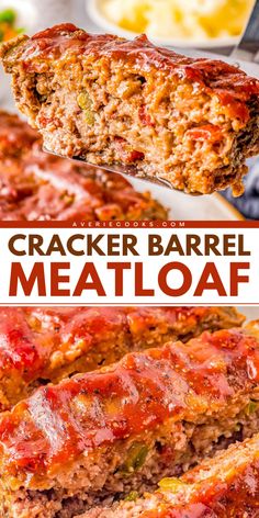 Your new favorite comfort food idea! It's a hearty dinner recipe for a copycat Cracker Barrel Meatloaf. Not only is this homemade meatloaf tender and juicy, but it also has a ketchup glaze! Pin this for later! Cracker Barrel Breakfast, Cracker Barrel Meatloaf Recipe, Cracker Barrel Meatloaf, Baked Meatloaf, Meatloaf Dinner, Homemade Meatloaf, Best Meatloaf, Comfort Food Recipes Dinners, Meatloaf Recipe