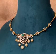 Gold Kante Necklace Designs, Kandoli Designs Gold, Diamond Kante Designs, Simple Gold Necklace Indian, Kante Necklace Designs, Kanti Necklace Designs Gold, Simple Diamond Necklace Indian, Kanti Necklace Designs, Kante Gold Necklaces