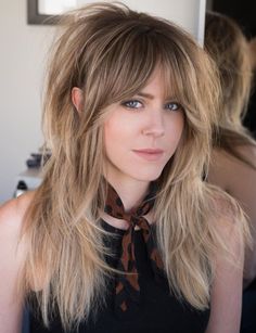 60 Lovely Long Shag Haircuts for Effortless Stylish Looks Mode Poses, Long Fine Hair, Spring Hair Trends, Brown Blonde Hair