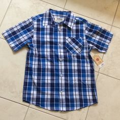 Urban Pipeline Boy’s Size M Short Sleeve Shirt. Great For Back To School. Blue Cotton School Shirt, Blue Short Sleeve School Shirt, Casual Blue Shirt For School, Blue Summer School Top, Blue School Shirt For Summer, Blue Shirt For School In Summer, Short Sleeve Tops With Pockets For School, Blue Summer School Shirt, Blue School Shirt For Spring