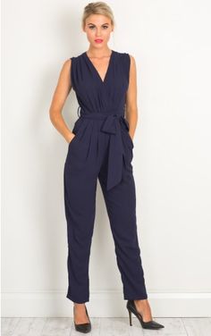 Summer Jumpsuits, Work Jumpsuit, Navy Jumpsuit, Jumpsuit Elegant, Jumpsuit Outfit, Jumpsuit Pattern, Work Wear Women, Professional Outfits, Work Attire