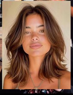 Hair Styles Layers Medium, Medium Brown Hair With Curtain Bangs, Short Hair Cuts For Women With Layers, Layered Hair Cuts Medium, Layer Mid Length Hair, Short Cute Haircuts For Women, Layered Hair For Thick Hair, Airspace Haircut, Short Layered Hair Bangs