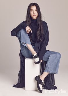 Female Pose, Instyle Magazine