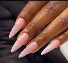 Baby Bloomer Nails, Almond Nails Black Women, Baddie Essentials, Nails Black Women, Oval Nails Designs, Black Almond Nails, Pink Chrome Nails, Hello Nails, Glamour Nails