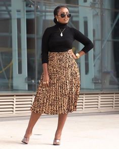 Essential Outfits, Best Business Casual Outfits, Corporate Dress, Urban Explorer, Corporate Attire, Leopard Print Skirt, Business Casual Outfits For Women