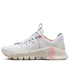 (WMNS) Nike Free Metcon 5 'White Pink Blood' FN8920-161-KICKS CREW Keds Boots, Nike Free Metcon 4, Aquarius Blue, Nike Free Metcon, Back To School Shoes, Pretty Shoes Sneakers, Nike Tennis Shoes, Sneakers Collection, Limited Edition Sneakers