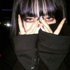 izinsiz (ç)almayınız! ulzzang girl  ulzzang boy ulzzang couple Girlxg… #nonfiction #Non-Fiction #amreading #books #wattpad Soft Grunge Hair, Grunge Look, Foto Poses, Goth Aesthetic, 90s Grunge, Grunge Hair, Grunge Style, Aesthetic Grunge