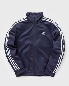 Up for sale is a brand new men’s adidas Adicolor Classics Beckenbauer Track Top Jacket in Shadow Navy in a Size Small. Style # HB9445. Retail is $80. New with tags attached. Details and measurements below. Please see pictures for a better understanding and ask any questions prior to purchasing as I do not accept returns. Thank you! Measurements (approximate in inches) Chest (pit to pit) - 19.5” Length (center back collar seam to hemline) - 26.5” Sleeves (shoulder seam to wrist) - 25.5” DETAILS Article Number: HB9445 Gender: Men Color: Shadow Navy Material: Main: 52% Cotton, 48% Recycled Polyester Rib: 95% Recycled Polyester, 5% Elastane Adidas Jacket Outfit Street Style, Adidas Jacket Outfit, Adidas Adicolor, Adidas Track Jacket, Adidas Track, Track Jacket, New Man, Track Jackets, Jacket Outfits