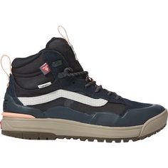 We like wearing the Ultrarange Exo Hi MTE-2 Shoe when we're kicking it around town or on our local trail for a short sunset hike. Along with sporting a classy sneaker aesthetic, this shoe takes it a step further by featuring an aggressively lugged sole for premium traction on the sidewalk and dirt pathways.