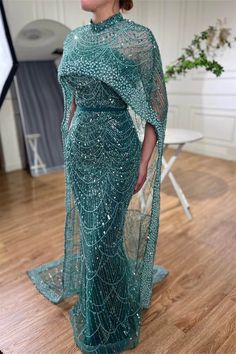 Prom Dresses With Cape, Dark Green Ball Gown, Prom Dress With Cape, Evening Dress With Cape, Gown With Cape, Green Ball Gown, Baju Kahwin, دورة شهرية, Dress With Cape