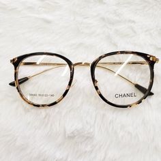 Dior Eyeglasses, Chanel Glasses, Glasses Trends, Womens Glasses Frames, Celebrity Jewelry