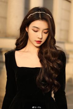 Medium Long Haircuts, 인물 사진, Long Hair Cuts, Korean Hairstyle, Medium Length Hair Cuts, Aesthetic Hair, Prom Hair, Hair Looks