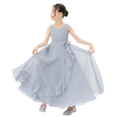 This gorgeous flower girl dress made out of a chiffon bodice with relaxed A-line skirt. The skirt has 3 layers, top 1st layer is made of chiffon, 2nd and 3rd layers are soft satin lining to bring comfort to your little girl while wearing the dress. Size: 8.  Color: Blue.  Gender: female.  Age Group: kids. Recital Dress, Chiffon Flower Girl Dress, Girls Ball Gown, Wedding Dresses For Kids, Costumes Kids, Formal Evening Gown, Fancy Gowns, Flower Girl Dresses Tutu, Kids Dress Wear