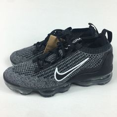 Air Vapormax, Nike Air Vapormax, Shoes Size 7, Men Shoes Size, Air Max Sneakers, Priority Mail, Oreo, Me Too Shoes, Nike Air Max